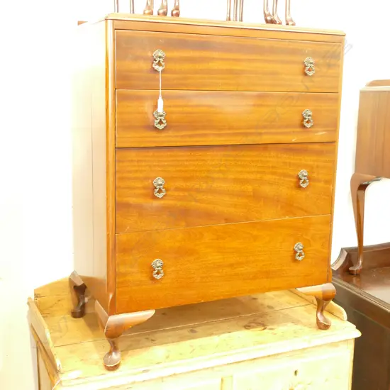4 DRAWER MAHOGANY QUEEN ANNE CHEST OF DRAWERS, 710MM WIDE
