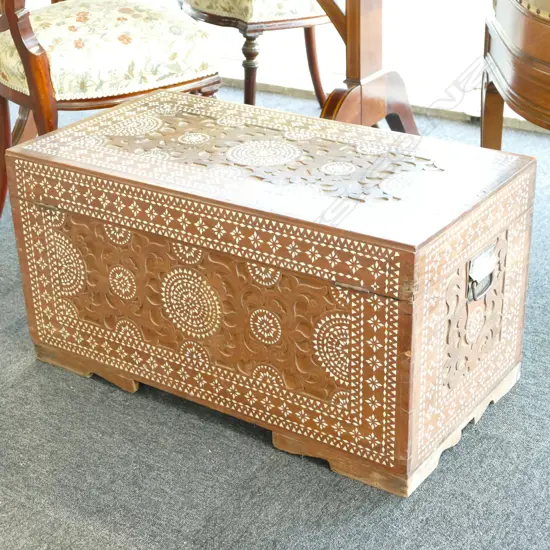 M.O.P INLAID TRUNK