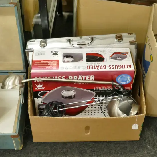 NEW GERMAN ROASTING DISH, MILANO INOX BBQ SET & 2 DESK LAMPS