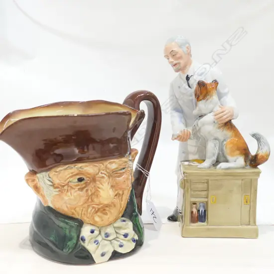 ROYAL DOULTON TOBY JUG + FIGURE THANKS DOC H 230 MM