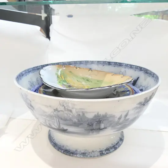 4 OLD CHINA PCES: VICT. B&W LGE FOOTED BOWL...