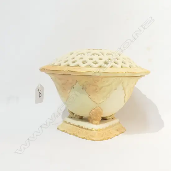 WORCESTER BLUSH LIDDED BASKET, PROFESSIONAL RESTORATION 