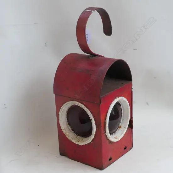 RED DEFIANCE ROAD WARNING LANTERN 380MM H