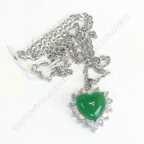 SILVER & JADEITE HEART PENDANT ON CHAIN