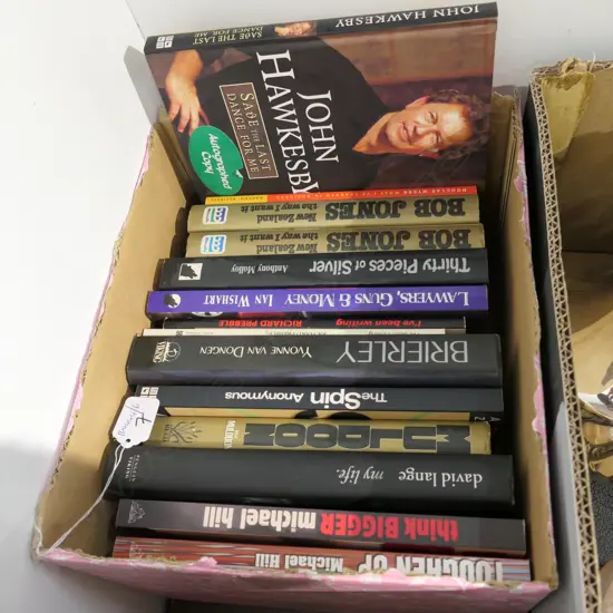 LOT ASST BOOKS LANGE ETC