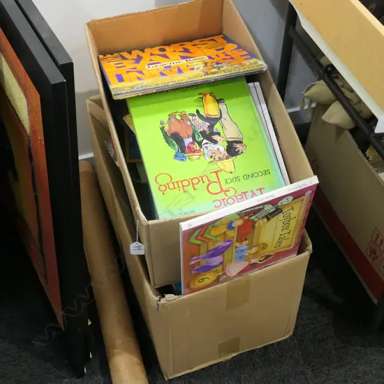 2 BOXES OF CHILDRENS BOOKS