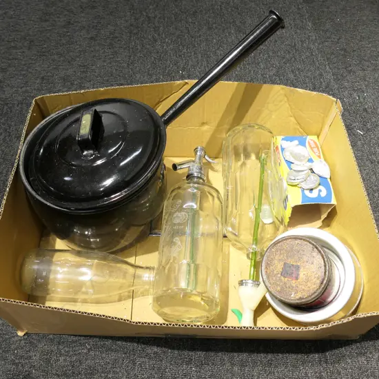 BOX LOT BLACK ENAMEL POT, SODA BOTTLES, SUNLIGHT SOAP TOKENS ETC