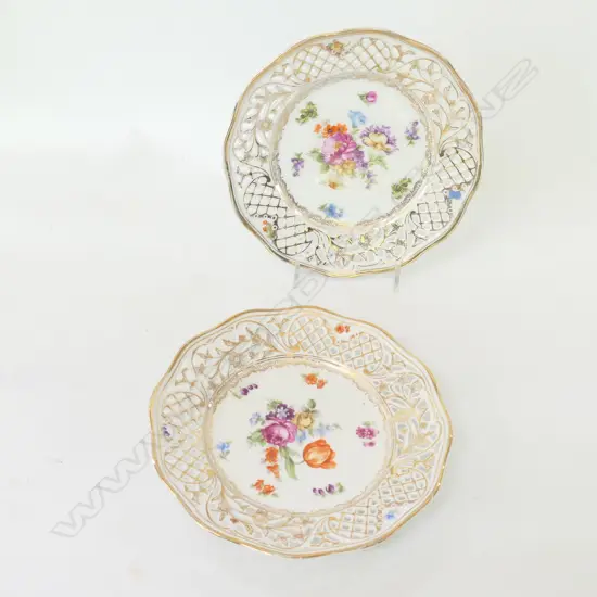 PR DRESDEN HANDPAINTED AND SGD FLORAL PLATES DIA. 180MM