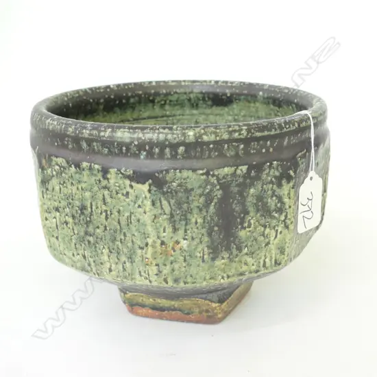 NZ STUDIO POTTERY FACETTED STONEWARE BOWL BY WILF WRIGHT