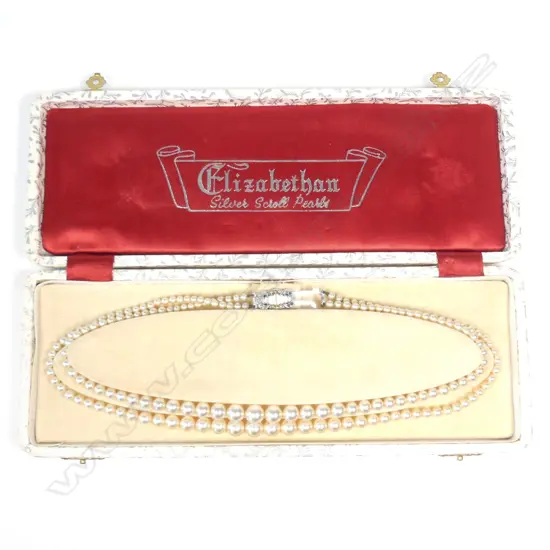 PEARL?? NECKLACE IN BOX