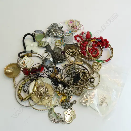 BAG LARGE COSTUME JEWELRY INCL RED BEADS