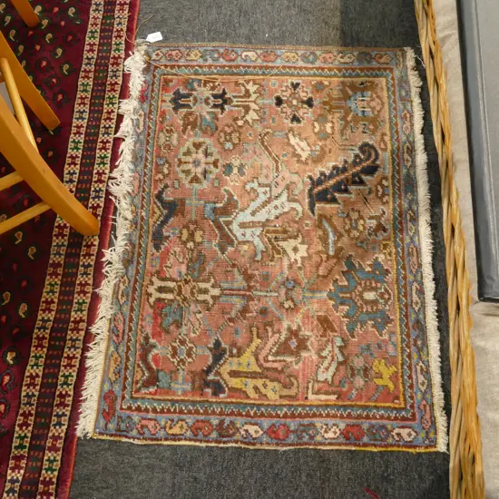 SMALL HAND KNOTTED RUG 880 X 620 MM
