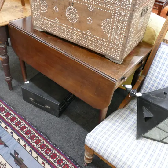 19THC MAHOGANY PEMBROOK TABLE