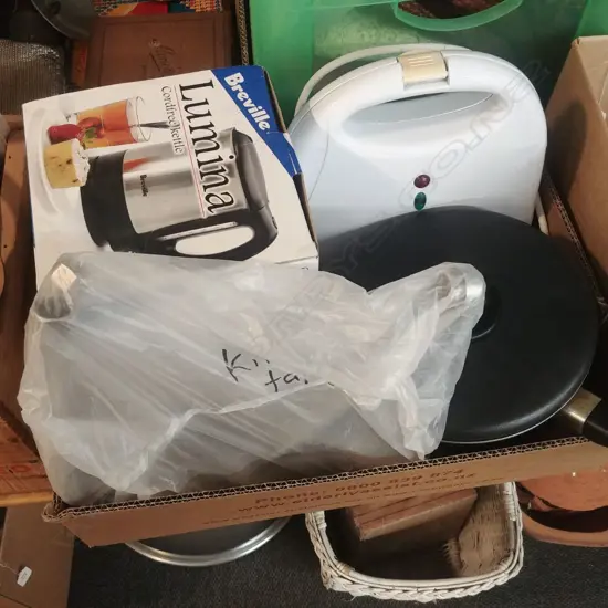 BOX LOT KITCHENALIA  & CHROME TAP