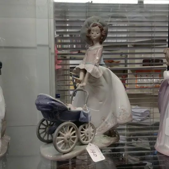 LLARDRO SISTERS PRIDE 5878/1992