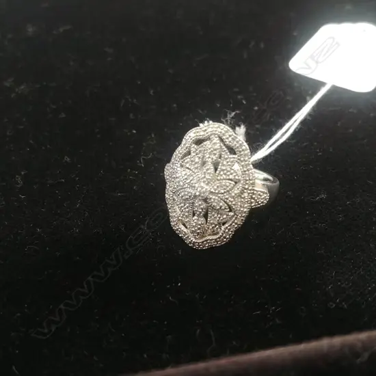 H/MAID STG SILVER RING 925 SET WITH SMALL DIAMONDS