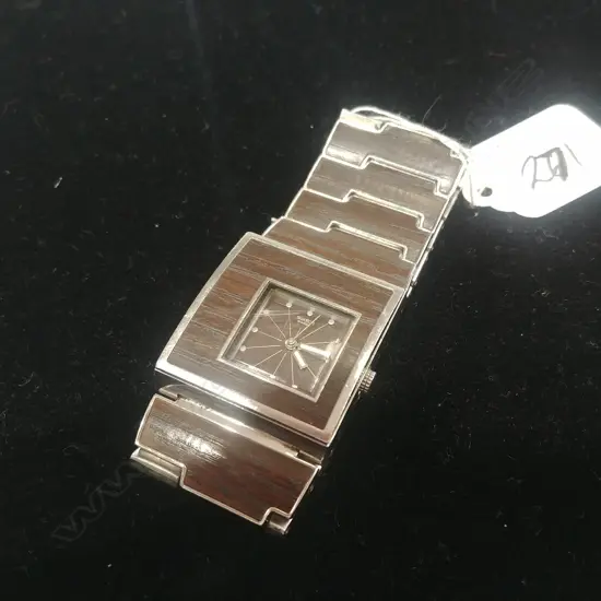 SWATCH 'PLAINIOUS' WRISTWATCH [IRONY SQUARE] WOODGRAIN