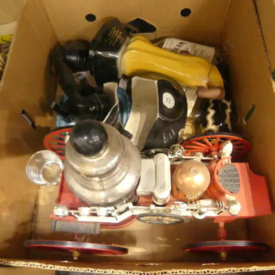 JIM BEAM STEAM ENGINE, 2 BOTTLES, FLASK & MUSICAL AIDA AF, L370MM