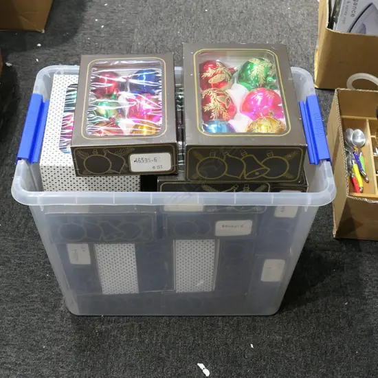 LOT ASST XMAS BAUBLES