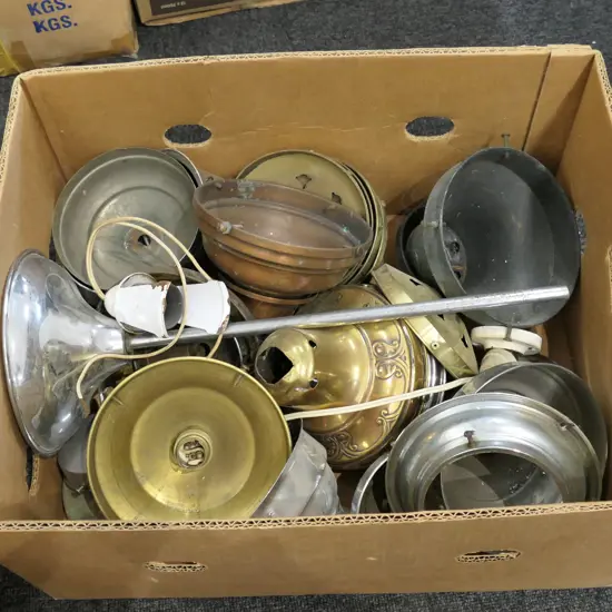 BOX LOT VINTAGE LIGHTING ATTACHMENTS