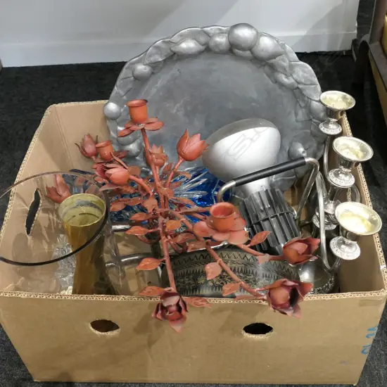 BOX LOT HURRICANE CANDLE, HEAT LAMP, VASE ETC