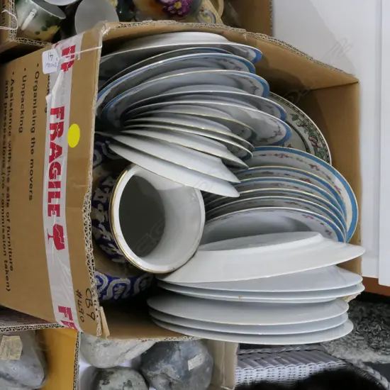 LARGE CHINESE /WORCESTER/ASHETS ETC