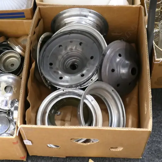 BOX LOT VINTAGE CHROME LIGHTING ATTACHMENTS