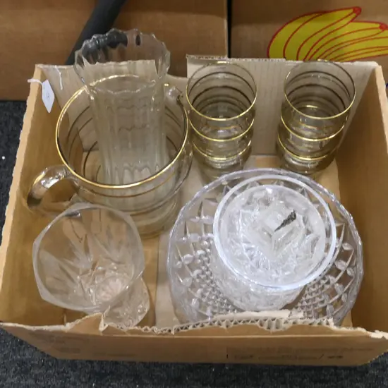 LOT CRYSTAL & GLASSWARE