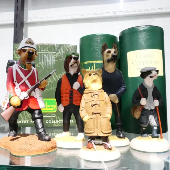 5 ROBERT HARROP RESIN DOGS - 4 BOXED