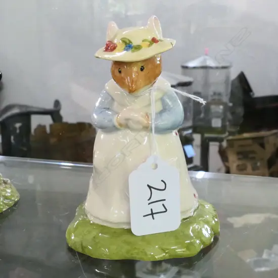 ROYAL DOULTON POPPY EYEBRIGHT BRAMBLEY HEDGE FIGURINE