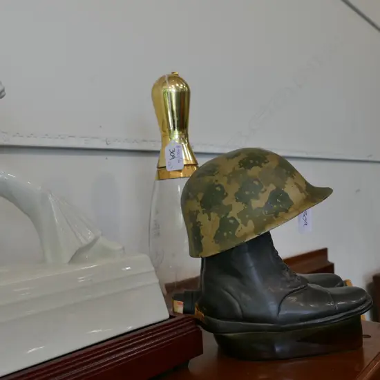 2 JIM BEAM DECANTERS PIN BOTTLE & AMERICAN GI, H290MM