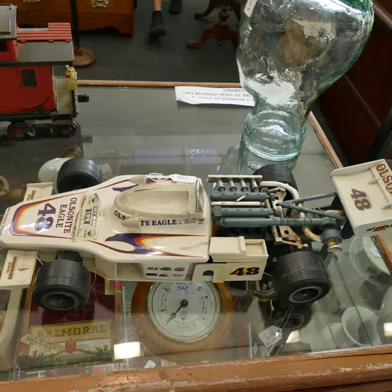 JIM BEAM DECANTER FORMULA 1 RACING CAR, L490MM