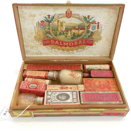 BOX OLD PACKAGED CHINESE MEDICNE BOTTLES