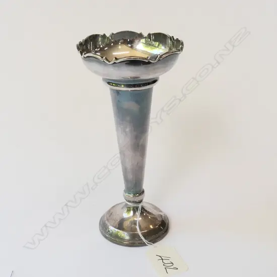 Bud vase  London Mappin  & Webb Sterling weighted.