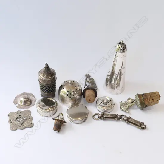 BOX LOT OF SILVER  PLATE ITEMS. AF