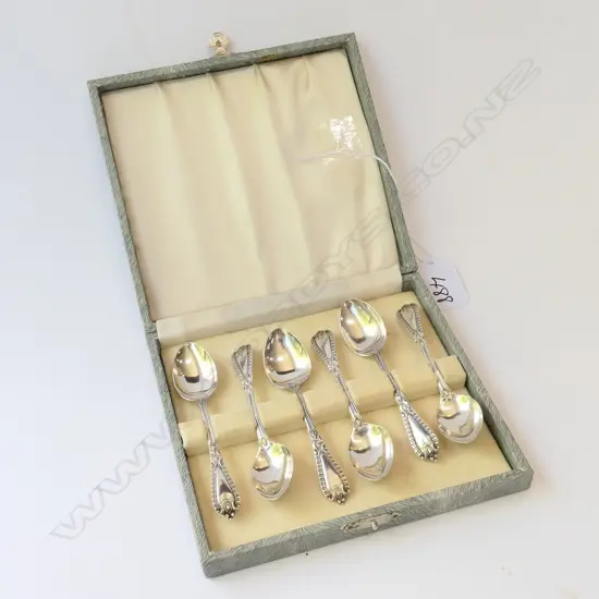 6 CASED STG SILVER TEASPOONS IN BOX SHEFFIELD 1900
