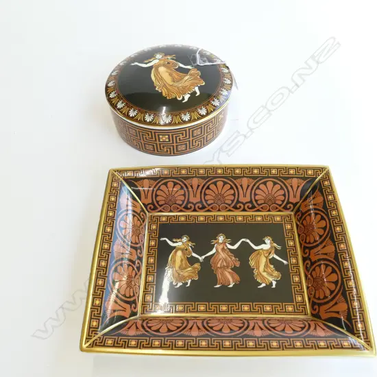 2 WEDGWOOD 'ETRUSCAN DANCE' PCES SIGNED