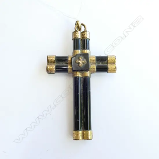 VINTAGE G.PLATE, BLACK GLASS CROSS. A.F