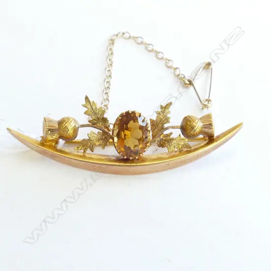 9CT GOLD SCOTTISH BROOCH IN ORIGINAL BOX 