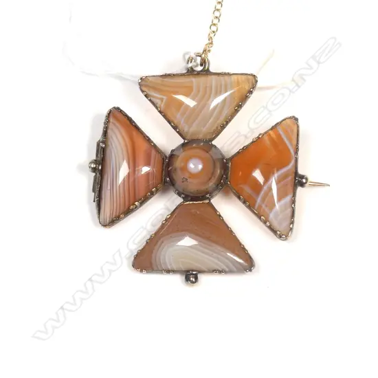 SILVER GILT BANDED AGATE MALTESE STYLE MORNING BROOCH