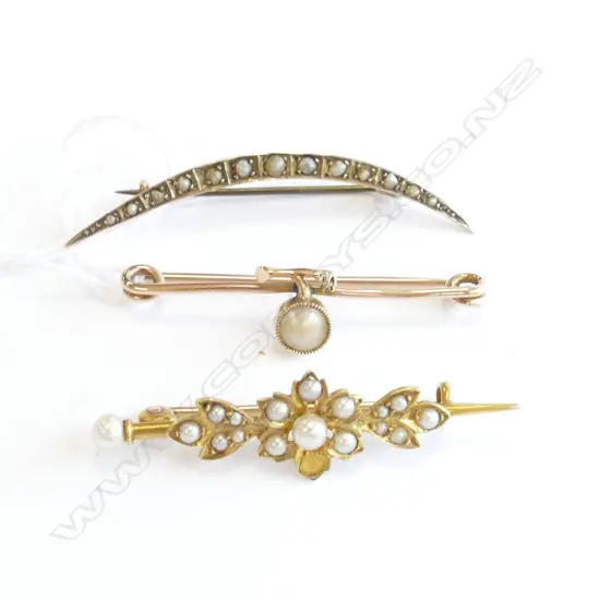 THREE 9CT GOLD AND PEARL BROOCHES (ONE AF)