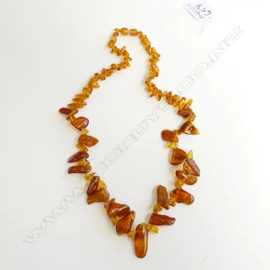 BALTIC AMBER NECKLACE