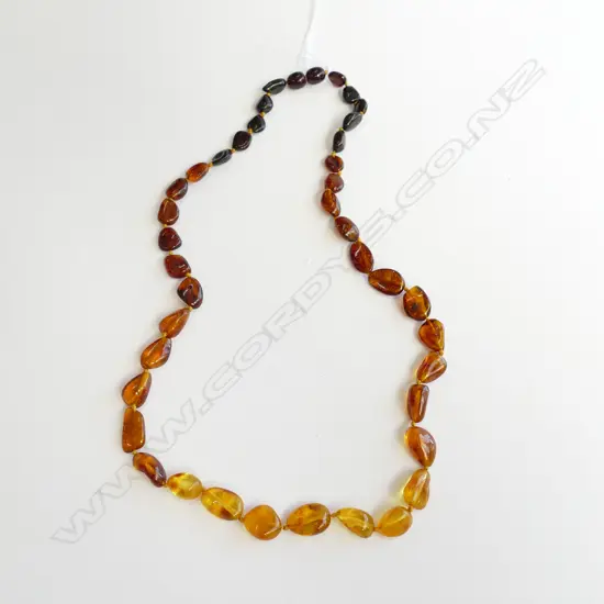 BALTIC AMBER NECKLACE