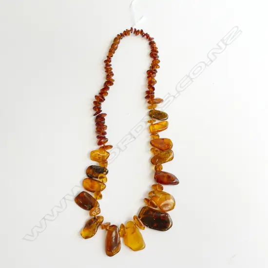 BALTIC AMBER NECKLACE