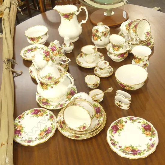 R/ALBERT 'OLD COUNTRY ROSE' LGE SET