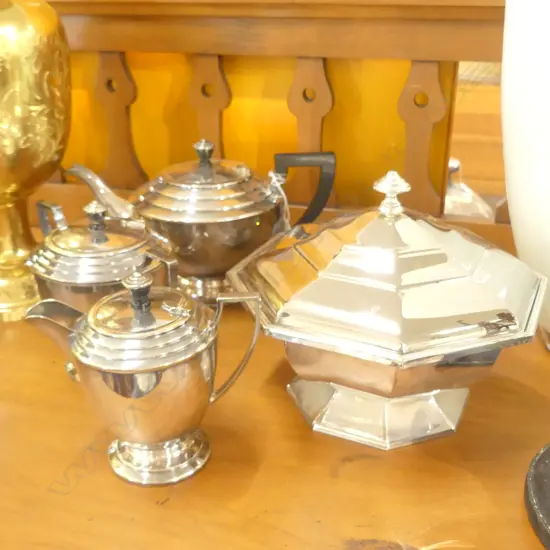 4 PCE ART DECO TEA SERVICE
