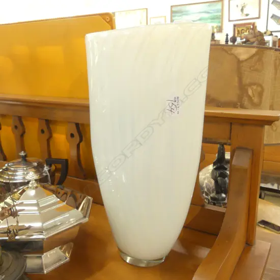 LARGE SGD EUROPEAN ART GLASS VASE H. 420MM