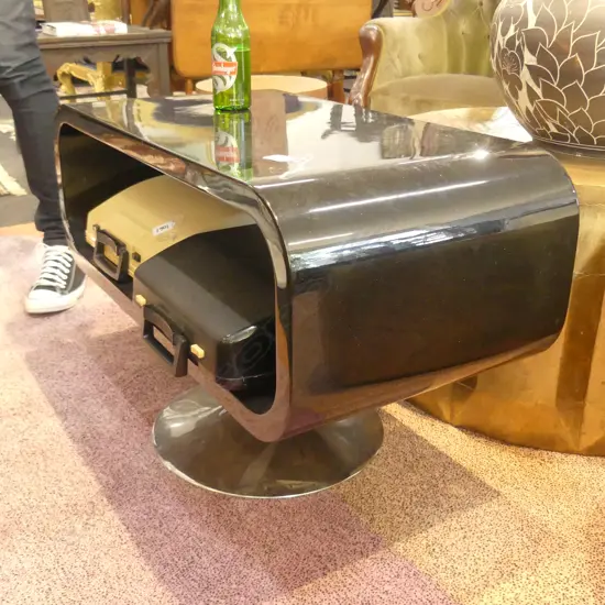 BLACK / CHROME COFFEE TABLE