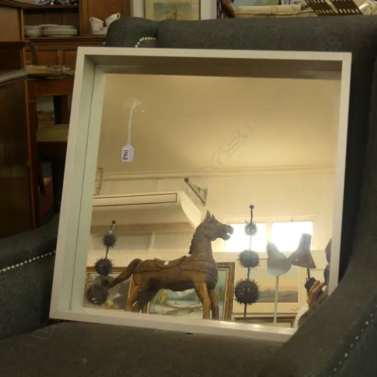 METAL FRAMED MIRROR 550 X 550 MM