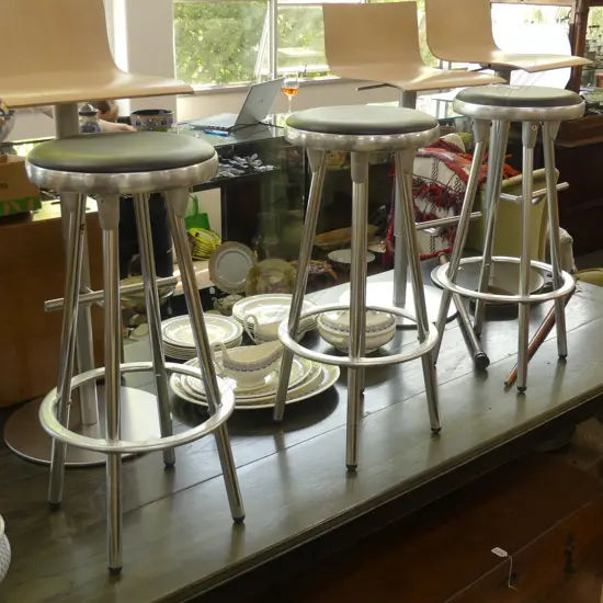 3 INDUSTRIAL STYLE COUNTER STOOLS . H 700MM